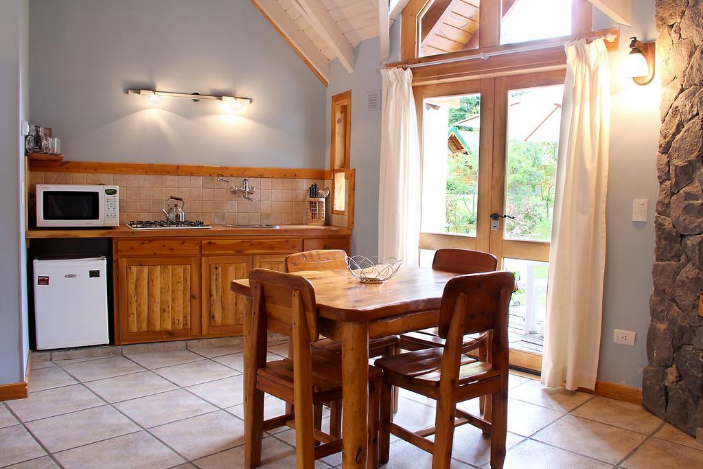 Cabanas Aldea De Los Andes Villa Villa La Angostura Rum bild